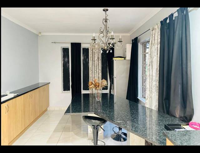 3 BEDROOM PROPERTY TO RENT IN RADIOKOP